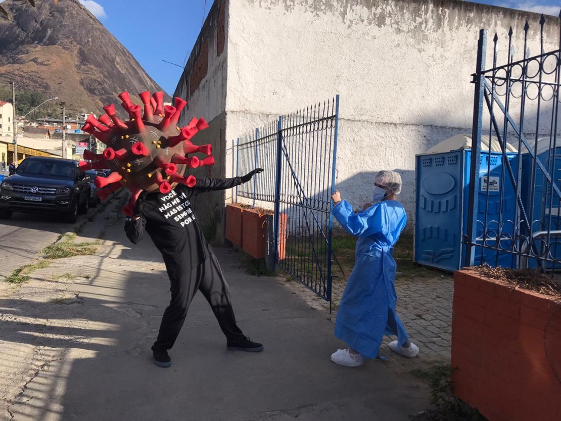 Coronaman está solto por aí