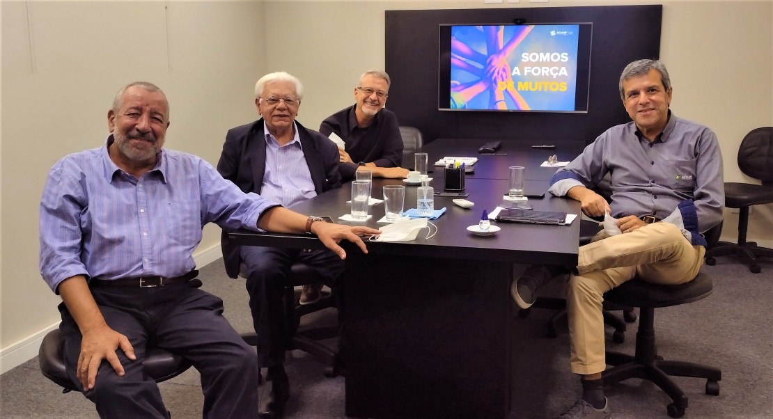 Educar para fortalecer negócios