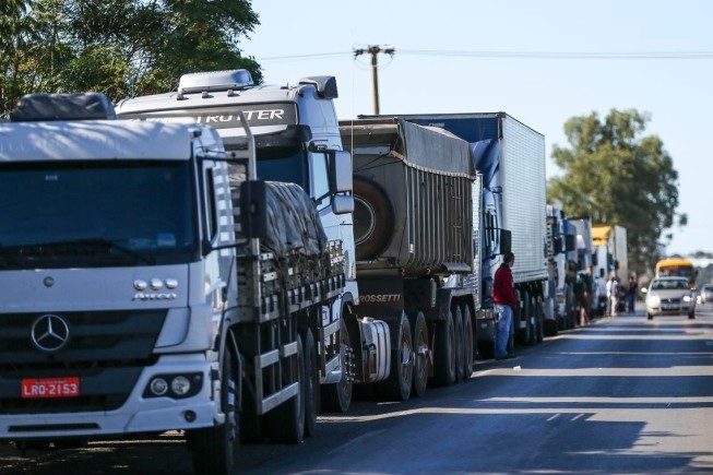 Programa do Governo Federal incluirá caminhoneiros como MEI