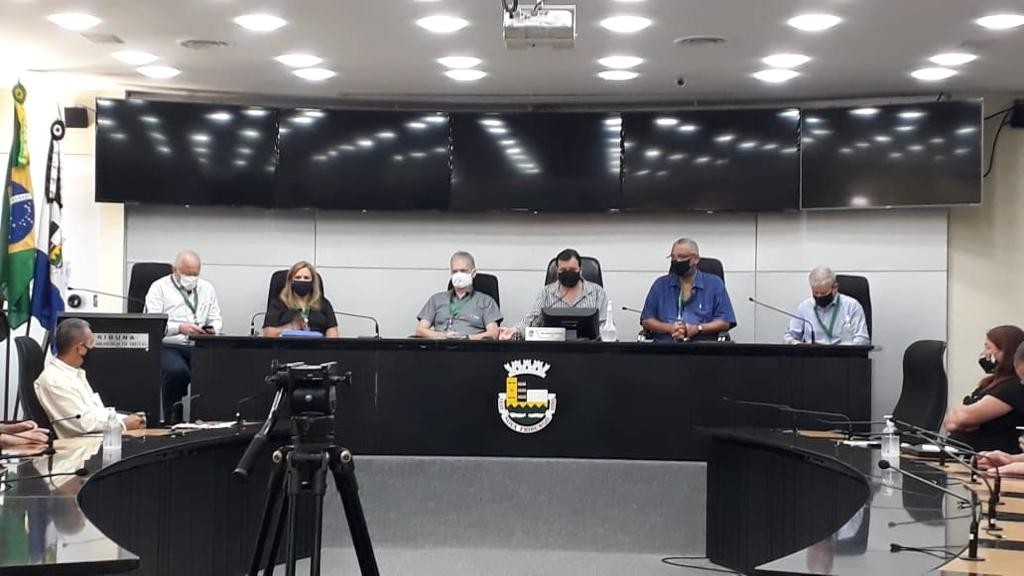 “Se não unirmos forças, vão morrer inocentes e vai morrer a economia''
